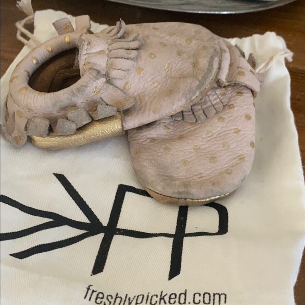 Freshly picked size 3 heirloom in blush - used